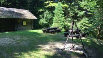 Blockhütte Birch 1975 avec barbecue