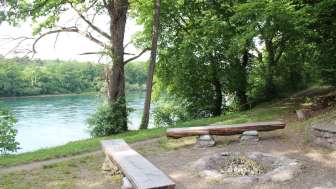 Aire de barbecue Niederholz