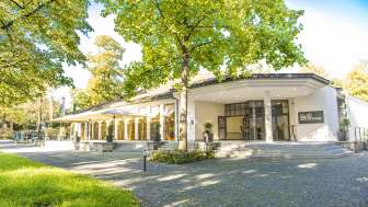 Pavillon dans le parc