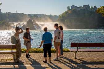 Août, visite guidée des chutes du Rhin