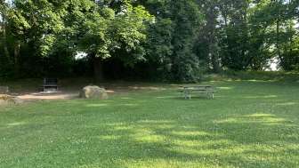 Barbecue Dreispitz Place en dur